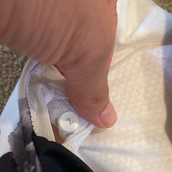 Lululemon floral tank - Picture 3 of 4